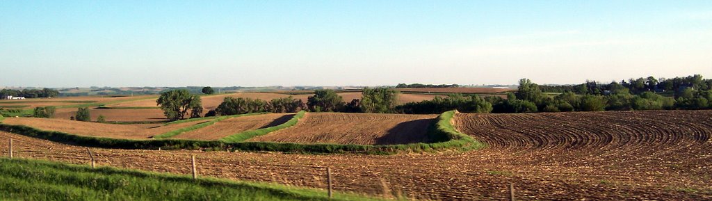 Contoured fields of Iowa for Erosion Control