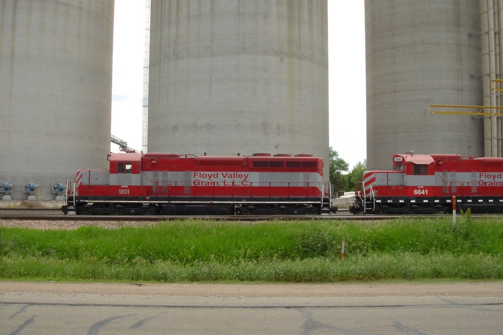 Locomotives in Hinton