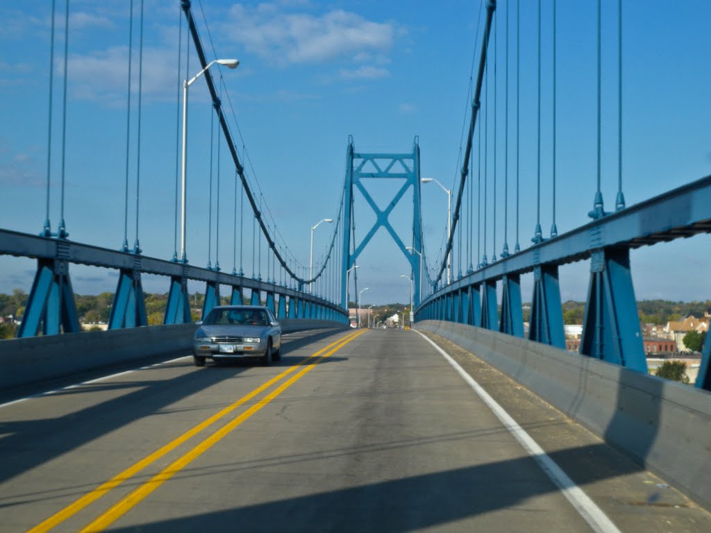 Crossing the Mississippi River from Illinois to Iowa on US 30