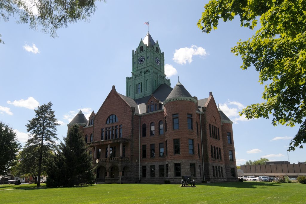 Clinton Co. Courthouse (1897) Clinton, Iowa 8-2012