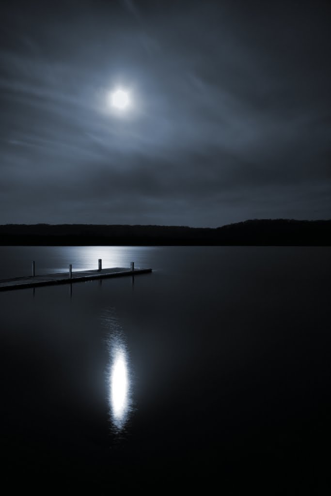 Volga Lake - Night