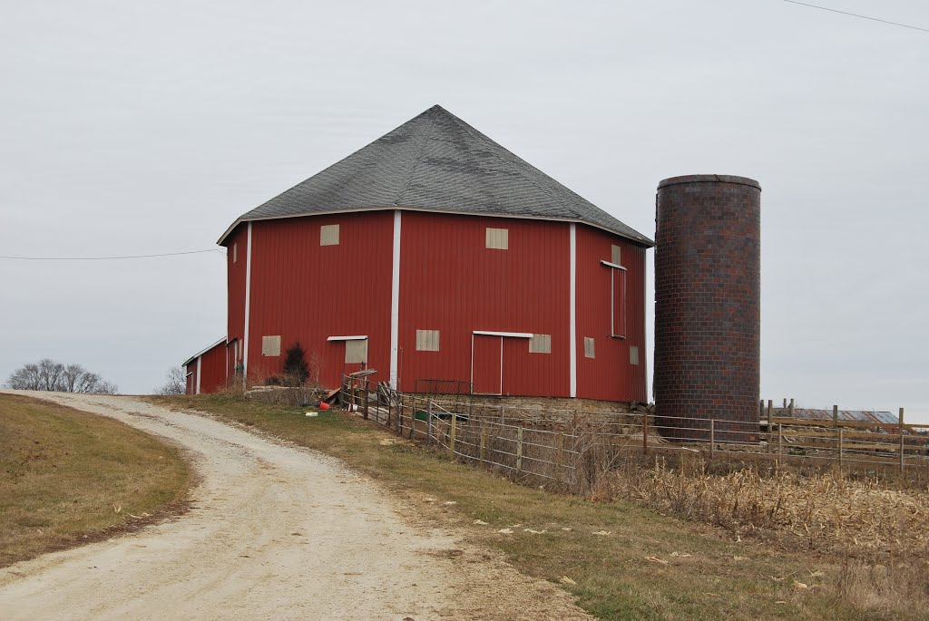 Octagonal Barn