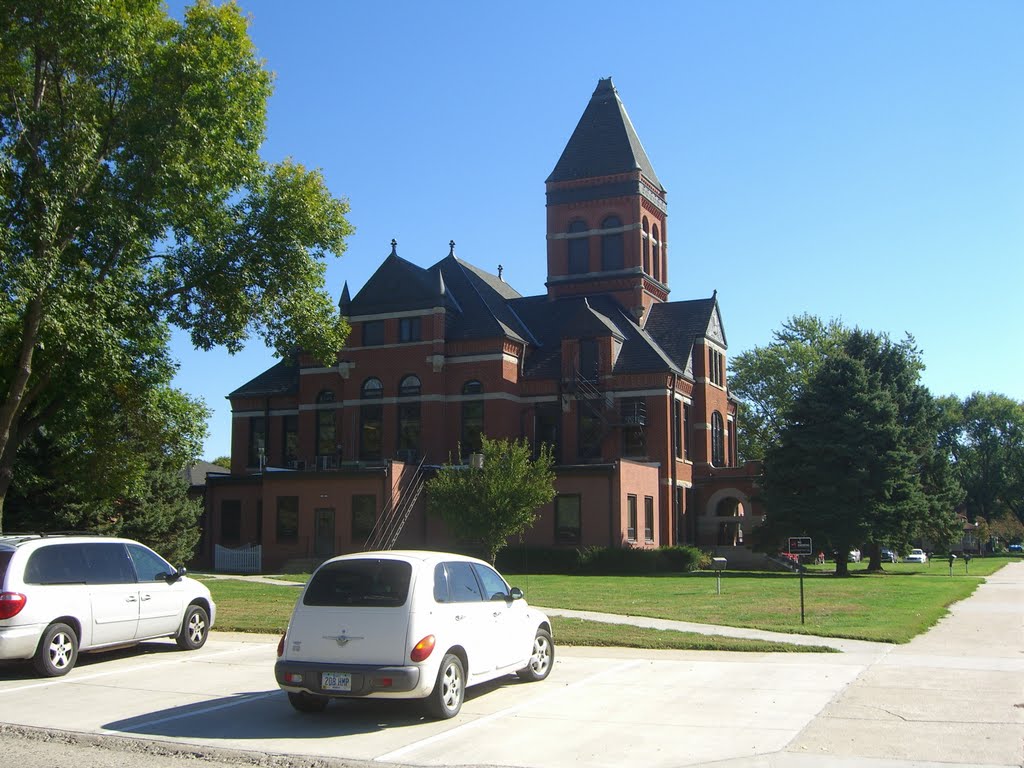 Onawa, Iowas Monona County Court House