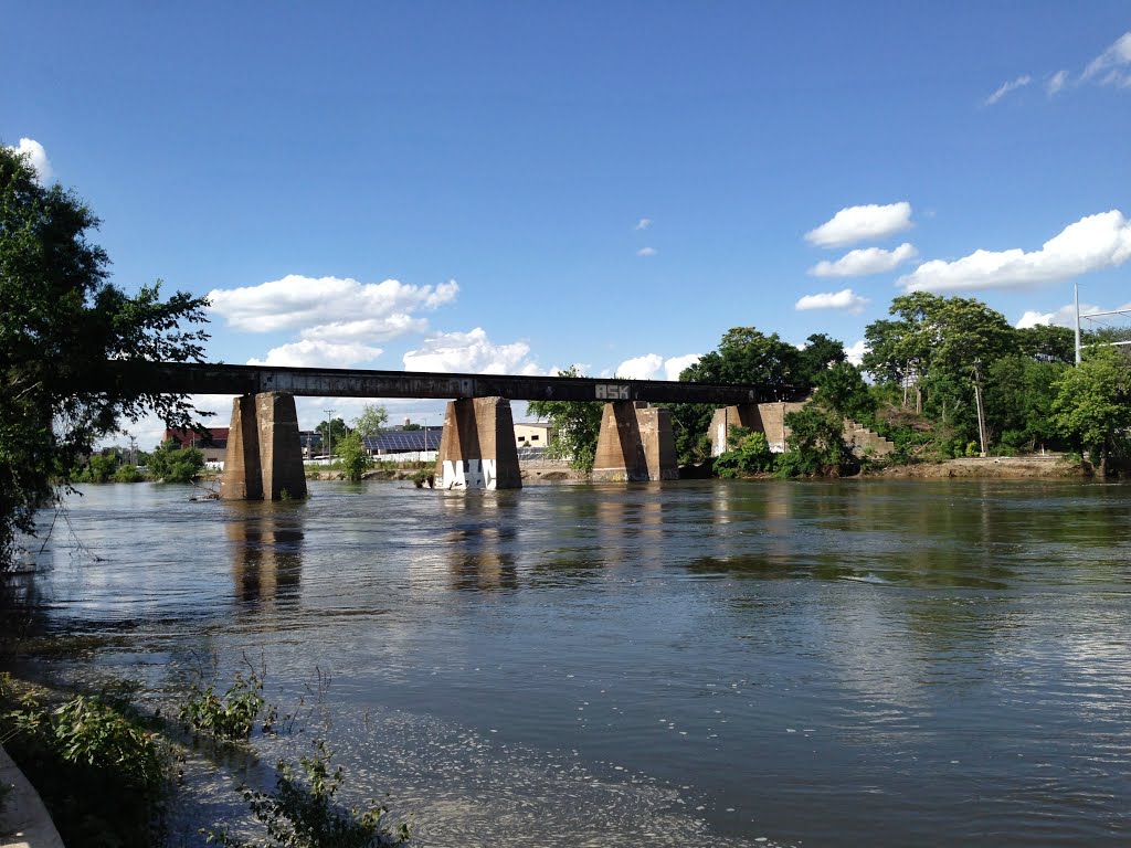 Iowa River Railroad Bridge