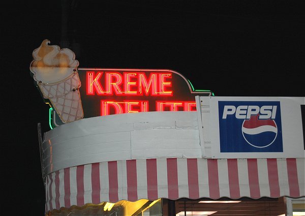 Kreme Delite by Night