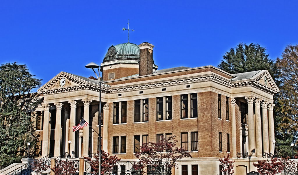 Limestone County Courthouse - Built 1919 - Athens, AL