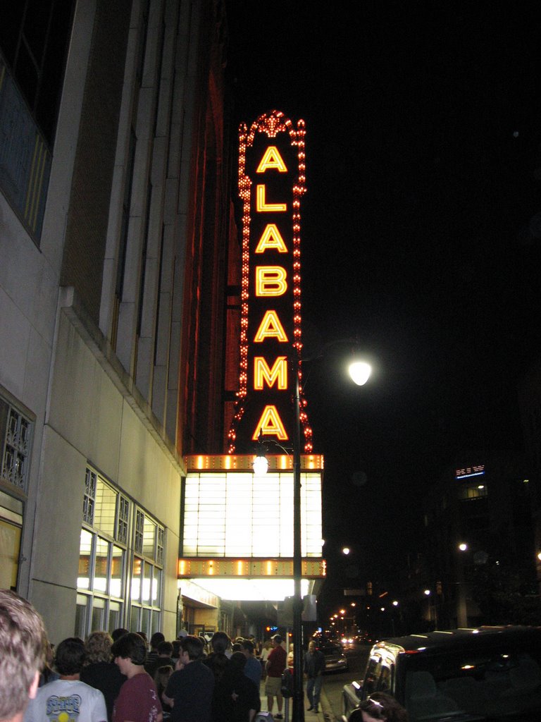Alabama Theater at night