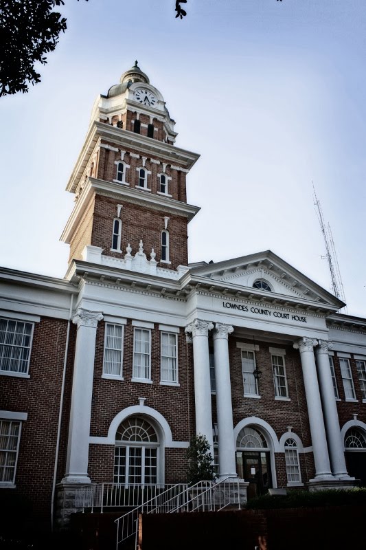 Lowndes County Courthouse - Built 1847 - Columbus, MS