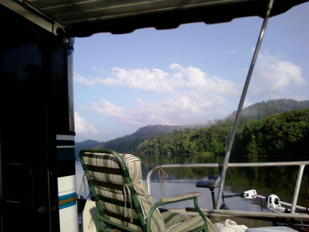 House Boat on Black Warrior River