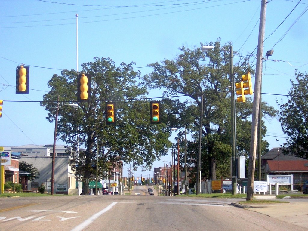 Entering Downtown Gadsden, Alabama 10-18-2008
