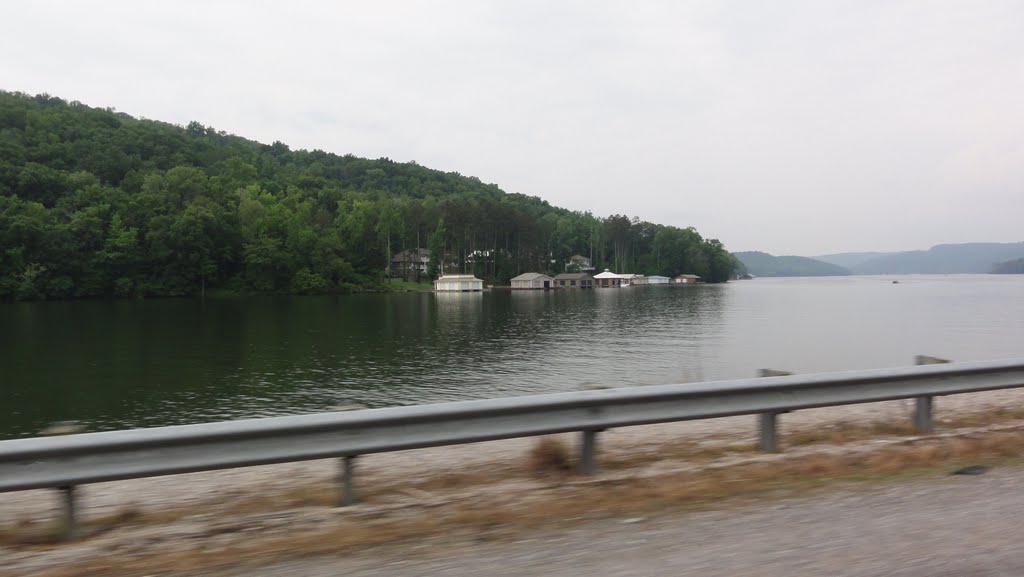 Driving along US-431