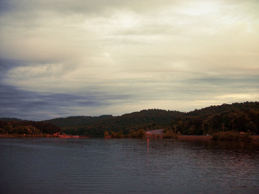 The road by the river