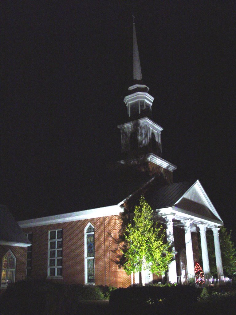 1st methodist church at night, De Funiak Springs, Florida (12-29-2006)
