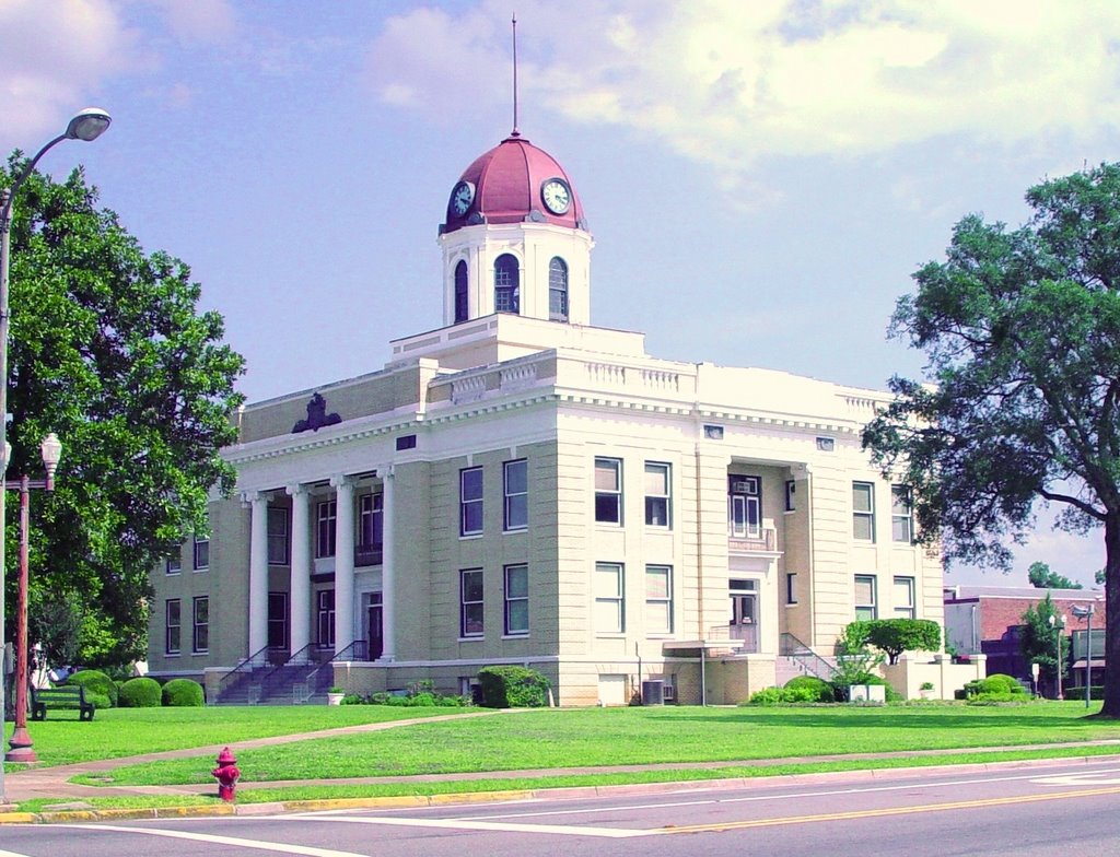 1913 Gadsden County courthouse, Quincy, Florida (8-6-2006)