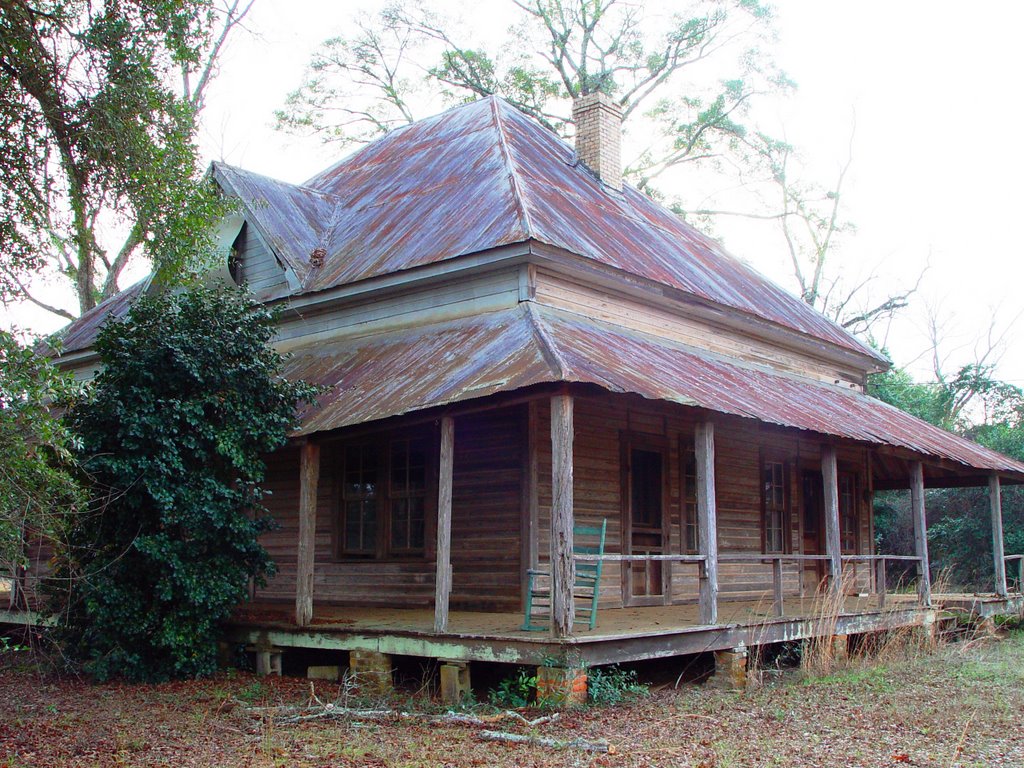 Abandoned farmhouse, rural Jackson County Fla (12-30-2006)