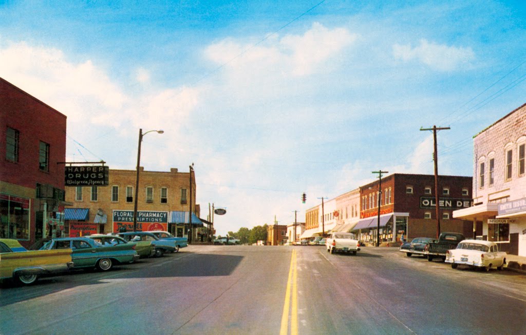 Fifth Avenue in Florala, Alabama