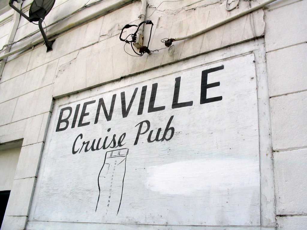 Bienville Cruise Pub