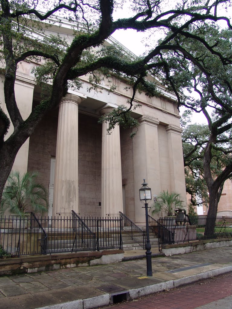 Christ Church Cathedal, established in 1823 and built in 1838, Mobile (12-26-2011)