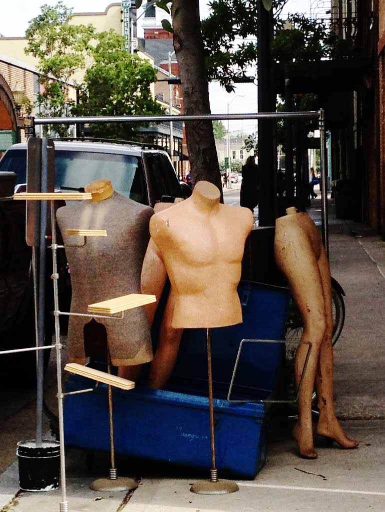 Mobile Mannequins