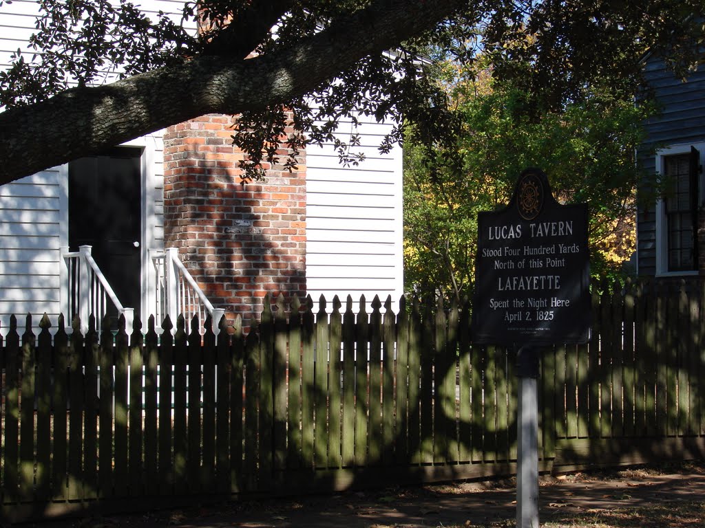 Lucas Tavern