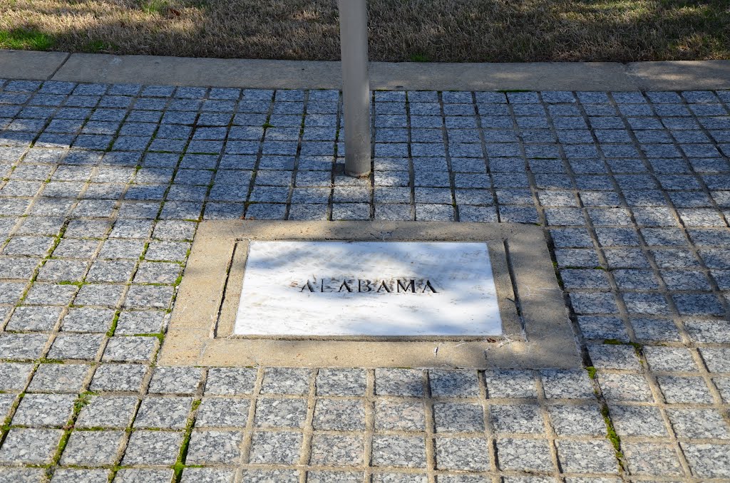 Avenue of Flags - Alabama Marker