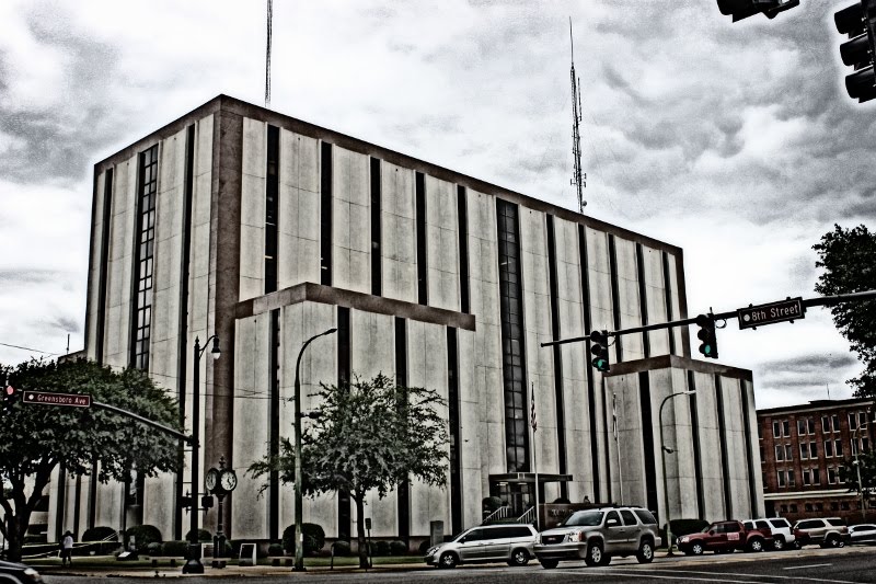 Tuscaloosa County Courthouse - Built 1964 - Tuscaloosa, AL