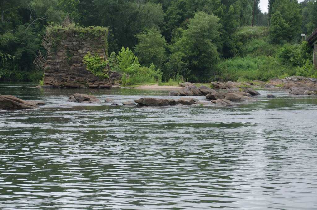 Horseshoe Bend at Bridge on Hamlet Mill Road