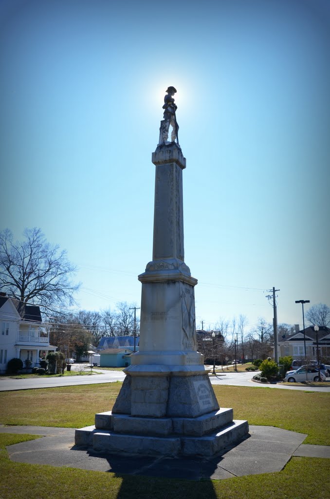 Lee County Confederate Monument