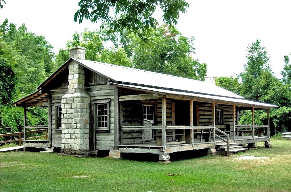 Mathews Log Cabin at the Clarke County Museum in Grove Hill, AL