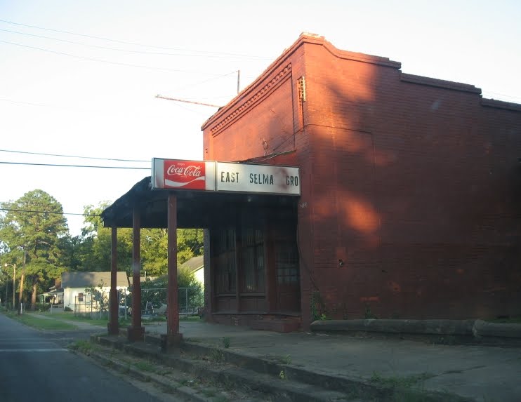 East Selma Grocery