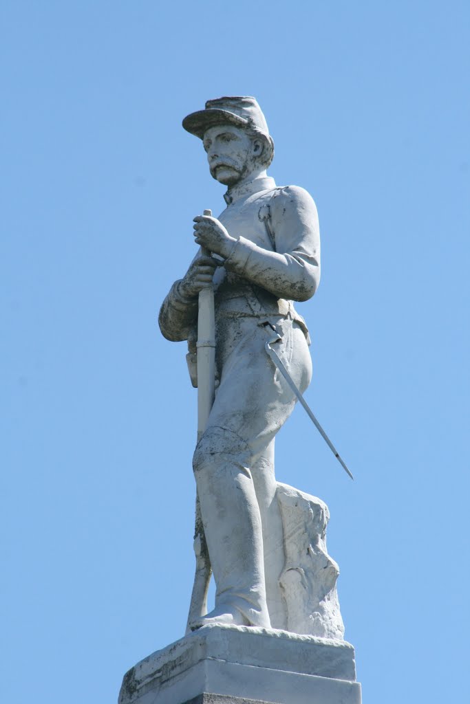 Civil War Memorial in Oak Hill Cemetery, Talladega Alabama 2