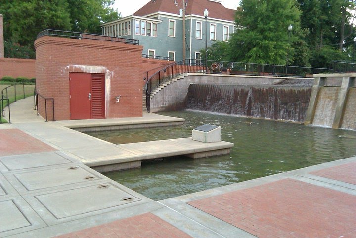 Historic Water Plaza