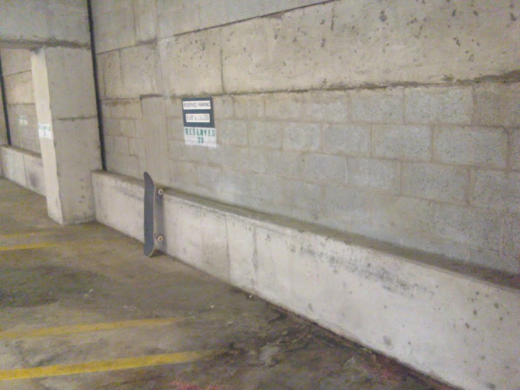ledge on wall