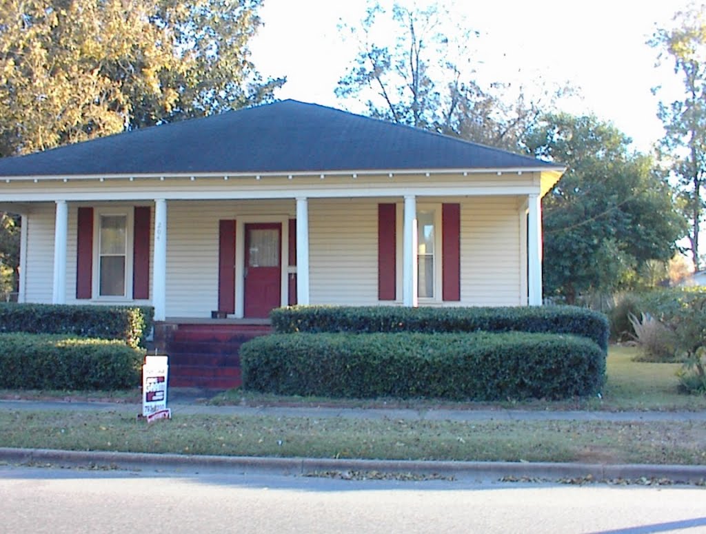 East Mill Street