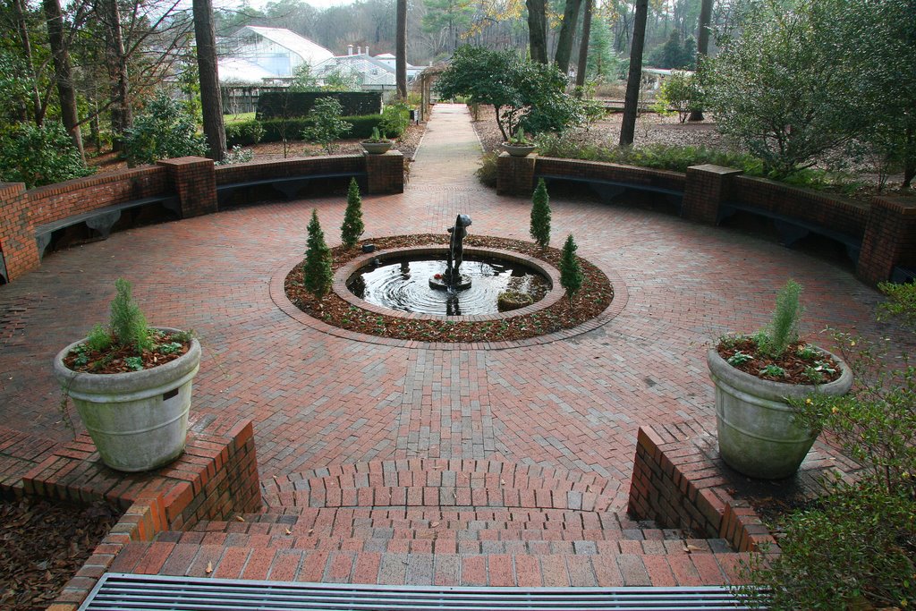 Fountain at Birmingham Botanical Gardens