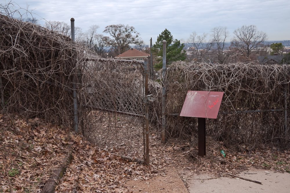 Entrance to the Roadcut Walkway