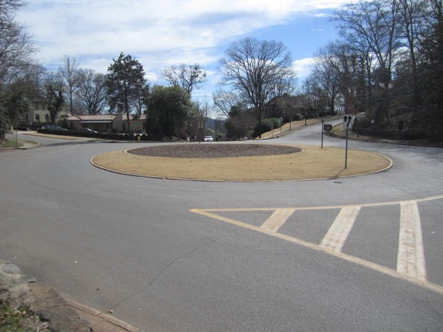 Roundabout atop Red Mountain, near English Village