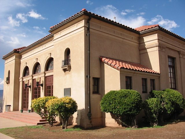 Clarkdale clubhouse