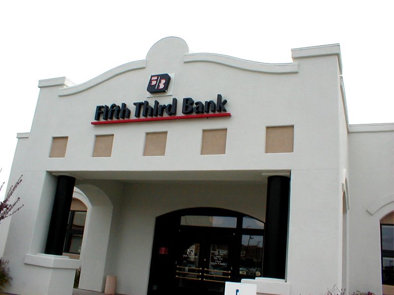 Fifth Third Bank, Prescott, April 4, 2001