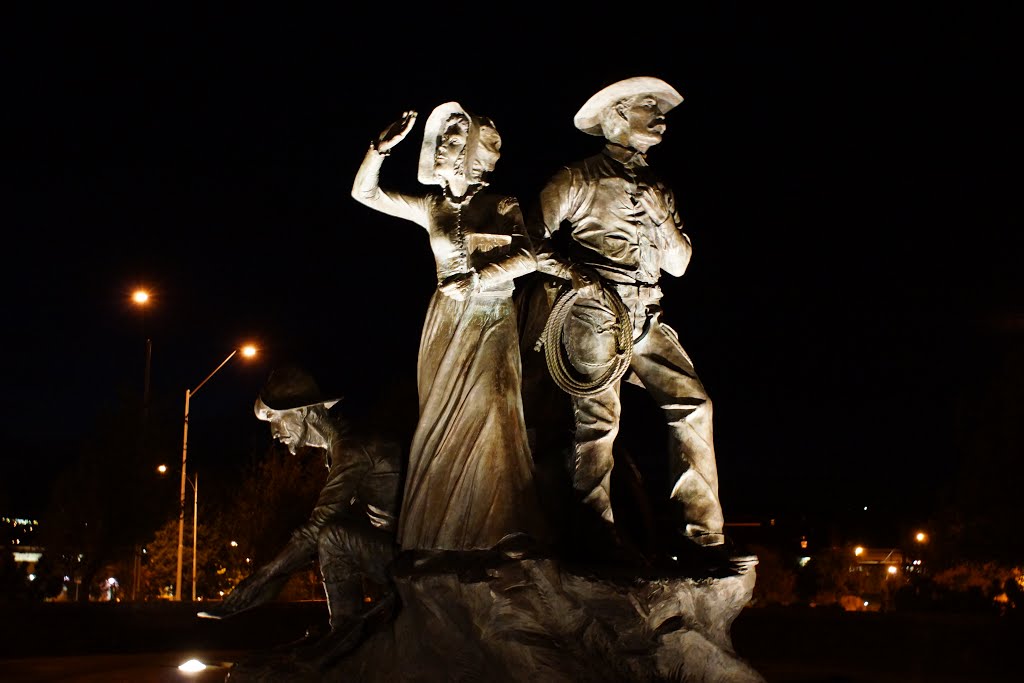 2013 - Early Prescott Settlers Sculpture, Artist - Bill Nebeker, Memorial Island, Junction AZ 89/Gurley Street