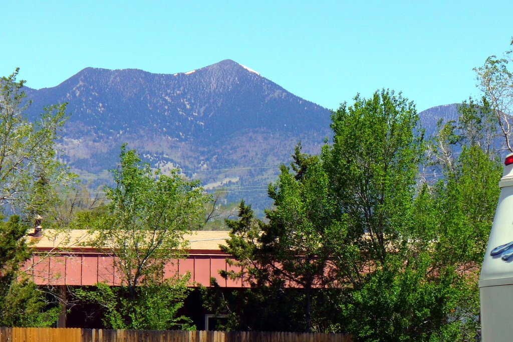 Mt Humphery from Greyhound Bus Station, Flagstaff, AZ. (June05, 2008)