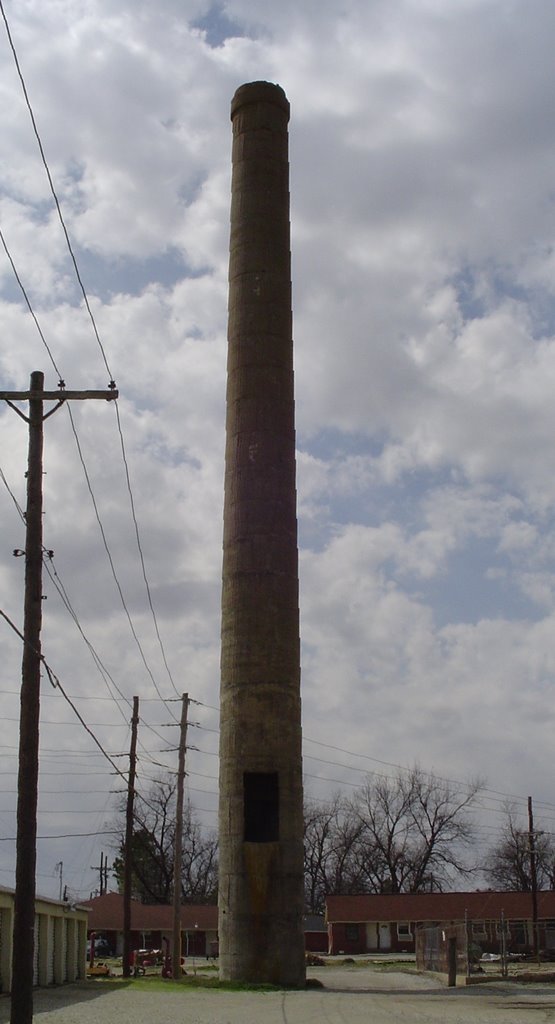 Arkansas Missouri Power Co. smokestack
