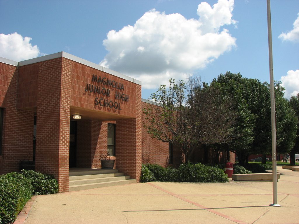 Magnolia Junior High School