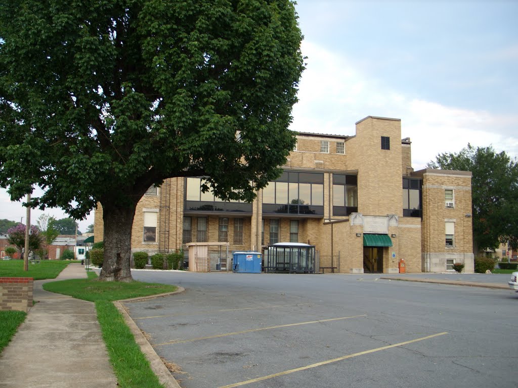 Hot Spring county court house in Malvern