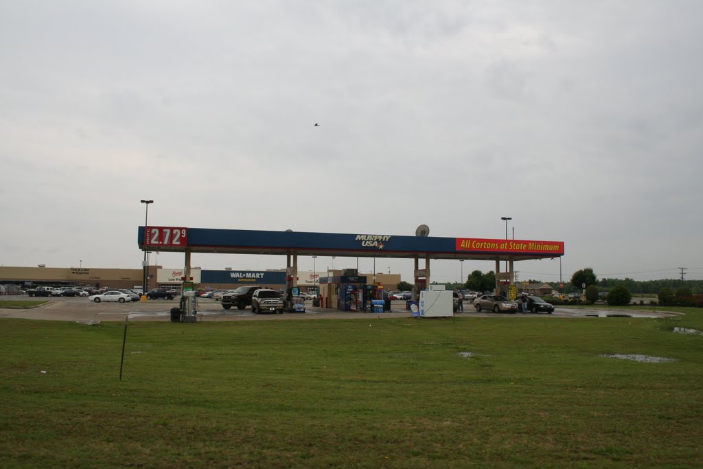 Pocahontas, Gas Station