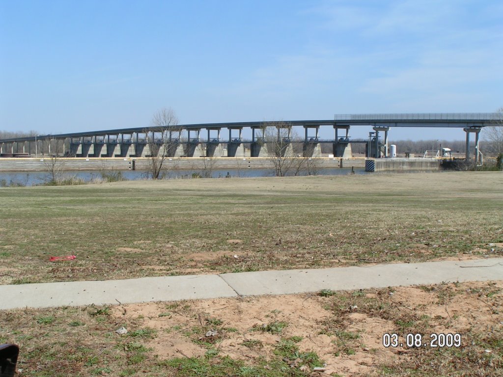 Lock & Dam #13