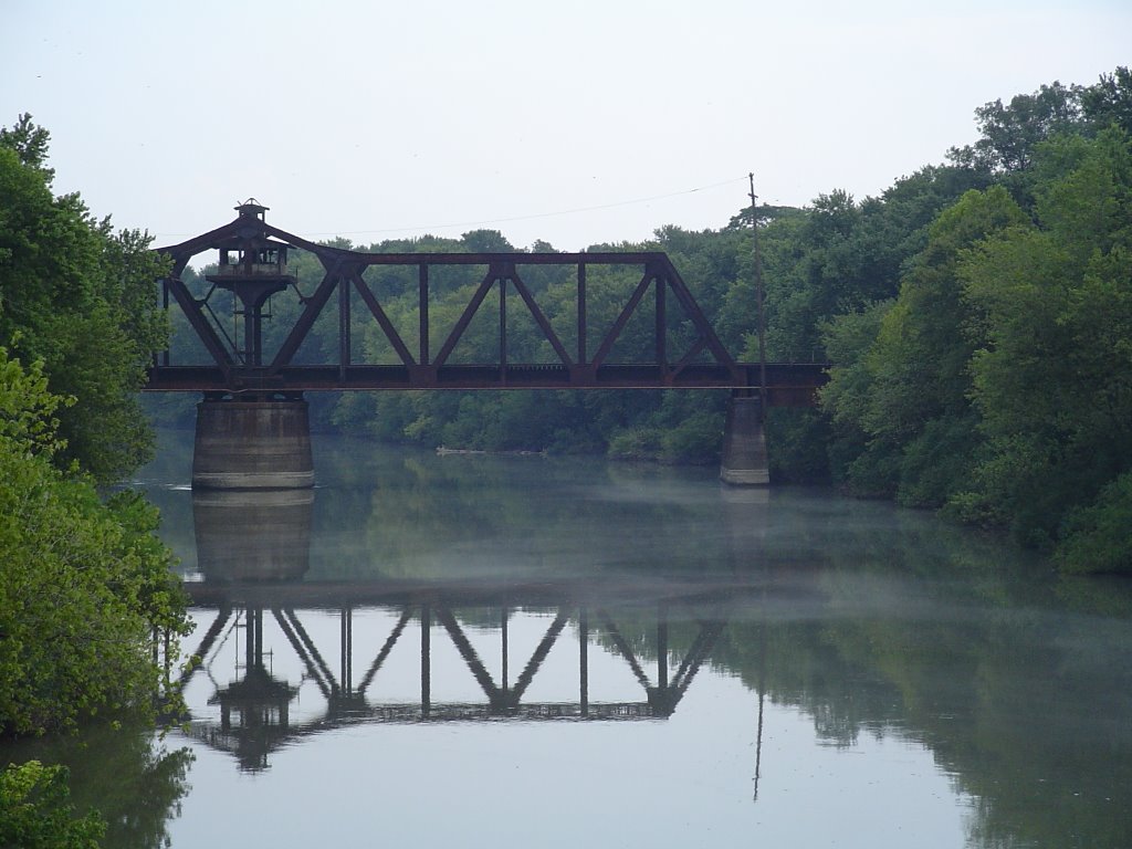 Judsonia railroad bridge from vehicle traffic bridge