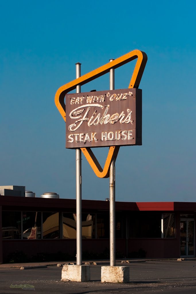Eat with "Cuz" at Fishers Steak House sign