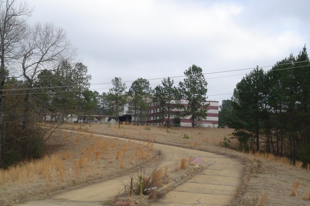 Abandoned Hotel in Camden AR