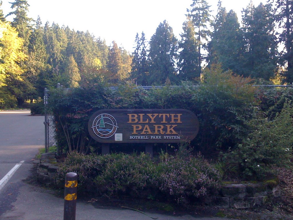 Entrance to Blyth Park